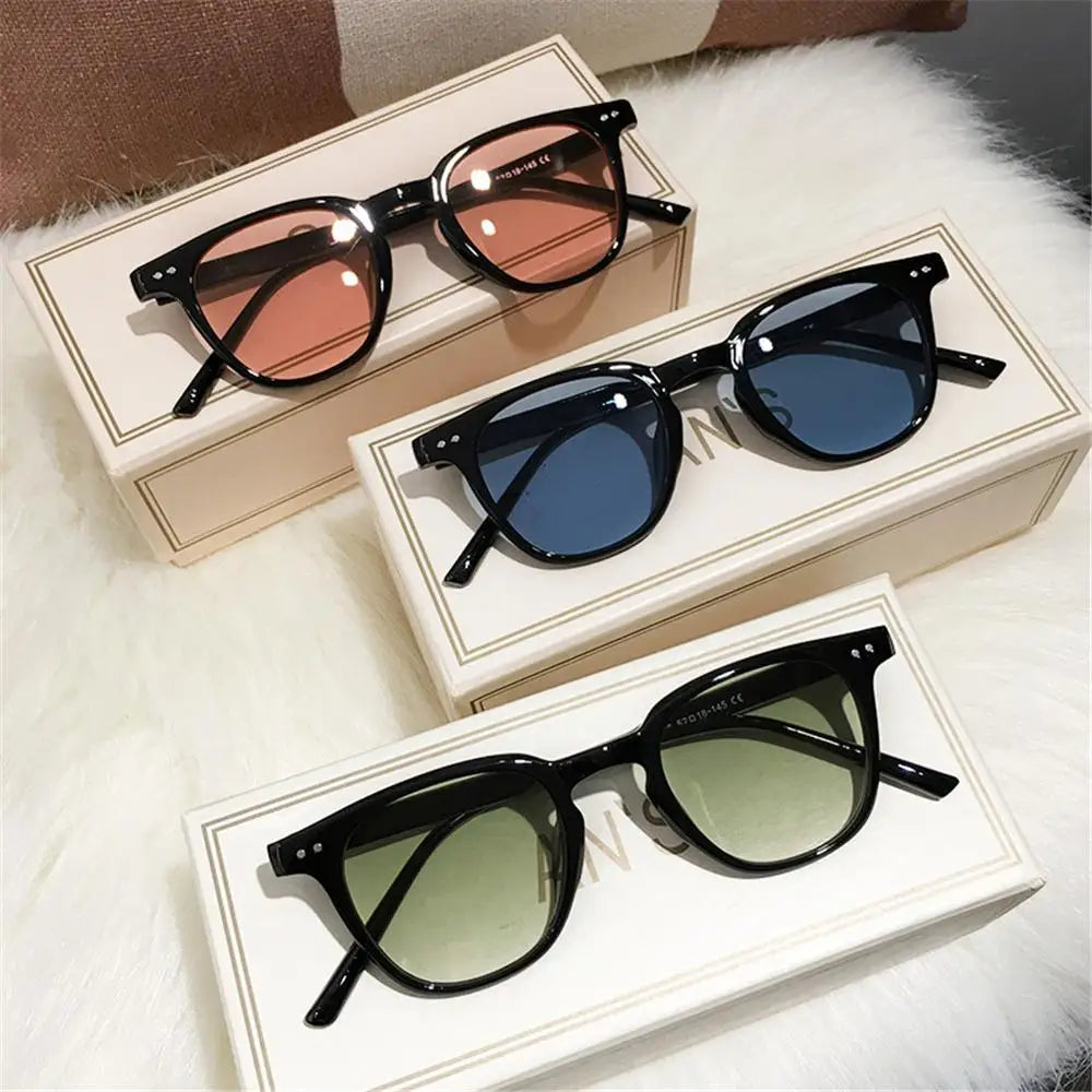Beach Sunnies Sun Glasses Vintage Sunglasses For Women and Men Clear Ocean Gradient Lens Retro Shades Eyewear Summer Accessory