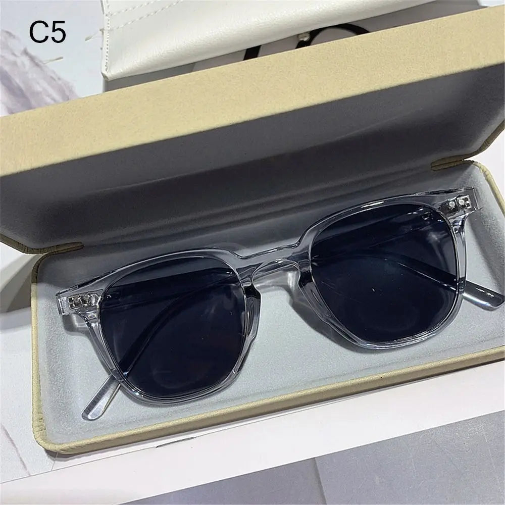Beach Sunnies Sun Glasses Vintage Sunglasses For Women and Men Clear Ocean Gradient Lens Retro Shades Eyewear Summer Accessory