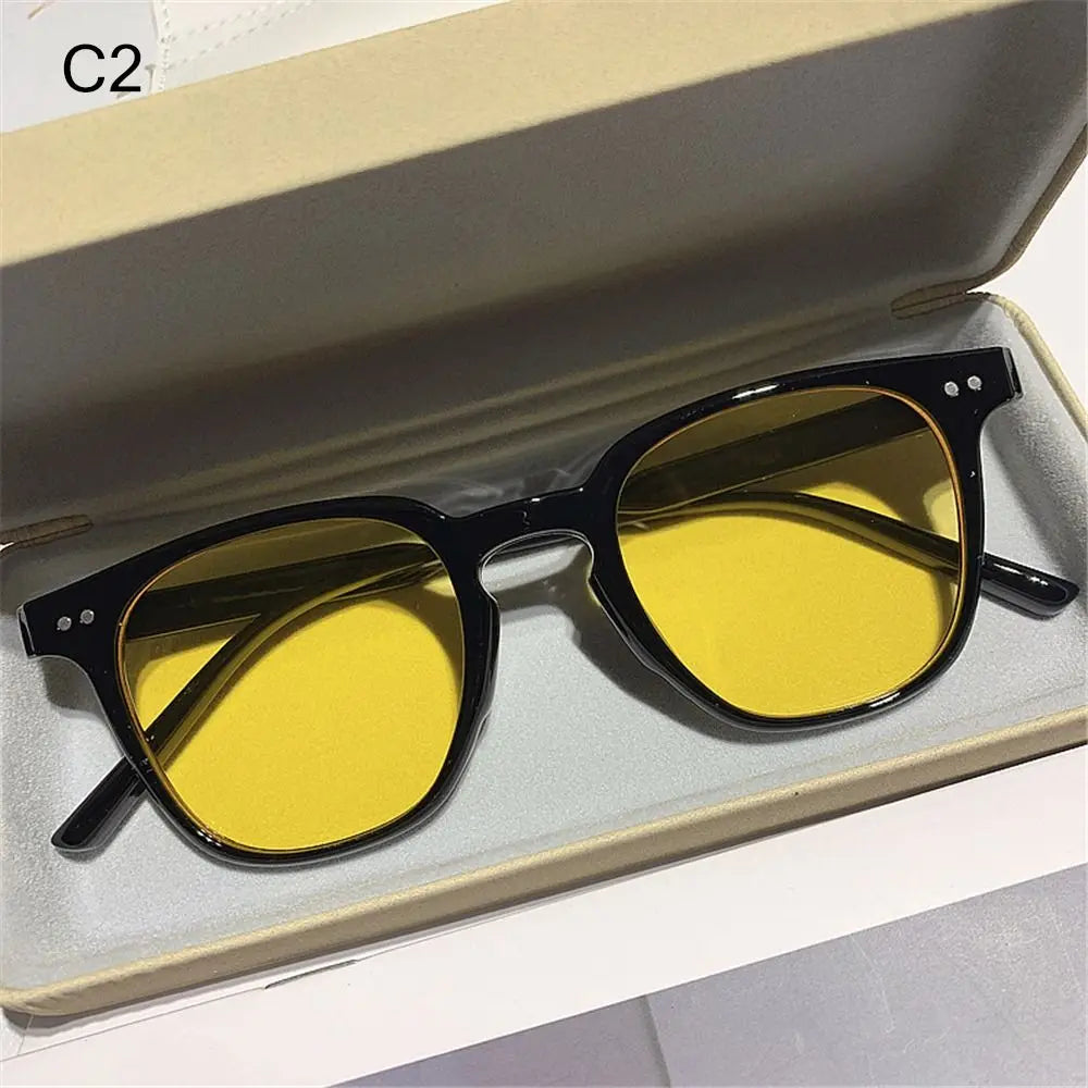 Beach Sunnies Sun Glasses Vintage Sunglasses For Women and Men Clear Ocean Gradient Lens Retro Shades Eyewear Summer Accessory